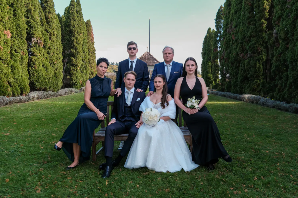 Wedding in Ludwigsburg: Why Choose a Cinematic Wedding Photographer?